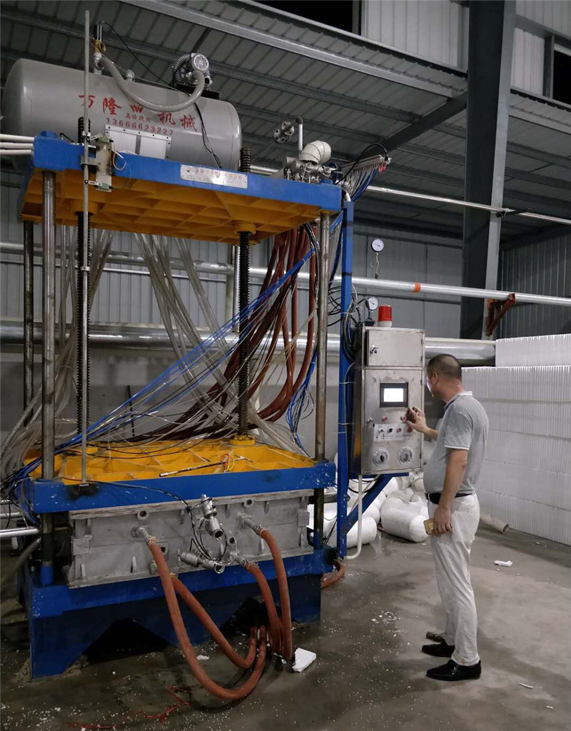 EPS絲桿半自動成型機